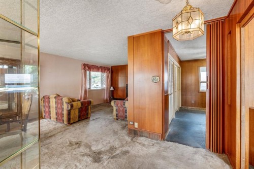 1301 15 Avenue South, Lethbridge, AB - Indoor Photo Showing Other Room