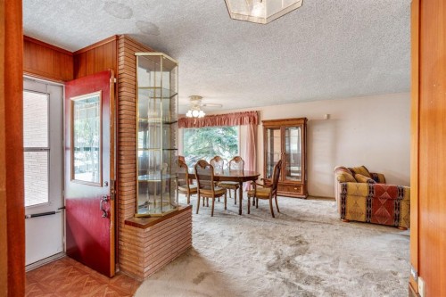 1301 15 Avenue South, Lethbridge, AB - Indoor