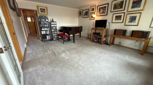 2128 22 Street, Coaldale, AB - Indoor Photo Showing Other Room