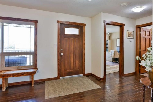 304 S 150 W, Raymond, AB - Indoor Photo Showing Other Room