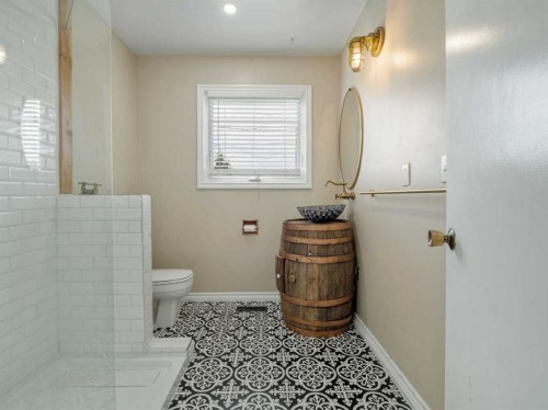 505 Centennial Avenue, Picture Butte, AB - Indoor Photo Showing Bathroom