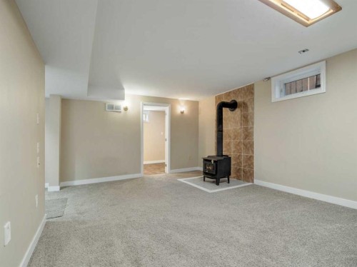 505 Centennial Avenue, Picture Butte, AB - Indoor