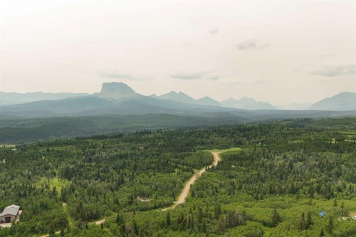 12 Heritage Ranch Road, Rural Cardston County, AB 