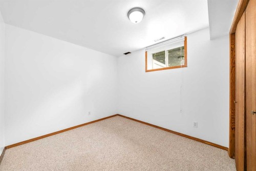 4129 55 Street, Taber, AB - Indoor Photo Showing Other Room