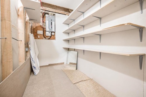 4129 55 Street, Taber, AB - Indoor With Storage