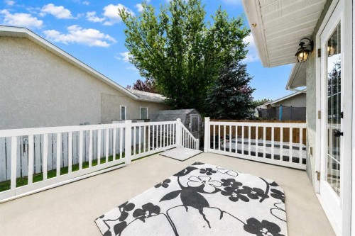 4129 55 Street, Taber, AB - Outdoor