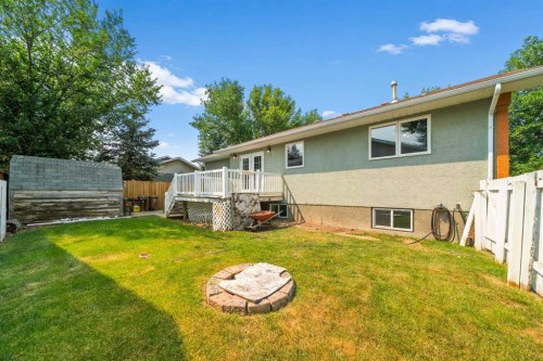 4129 55 Street, Taber, AB - Outdoor