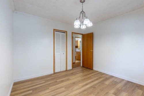 1005 17 Street North, Lethbridge, AB - Indoor Photo Showing Other Room