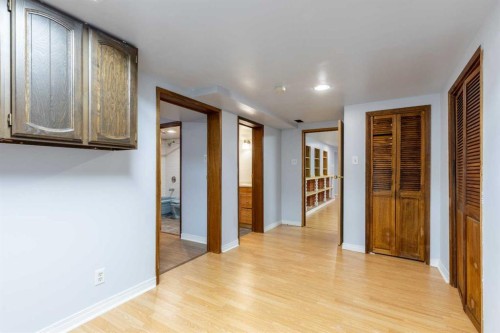 1005 17 Street North, Lethbridge, AB - Indoor Photo Showing Other Room