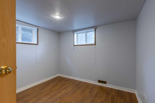 1005 17 Street North, Lethbridge, AB - Indoor Photo Showing Other Room