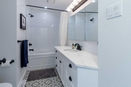 3621 Redwood Road South, Lethbridge, AB - Indoor Photo Showing Bathroom