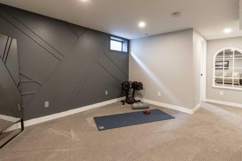 3621 Redwood Road South, Lethbridge, AB - Indoor