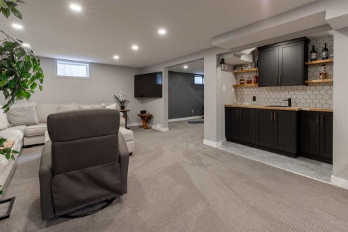 3621 Redwood Road South, Lethbridge, AB - Indoor Photo Showing Other Room