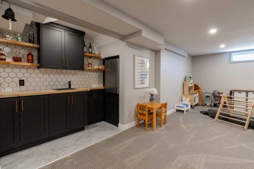 3621 Redwood Road South, Lethbridge, AB - Indoor