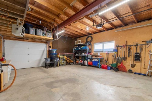 3621 Redwood Road South, Lethbridge, AB - Indoor Photo Showing Garage