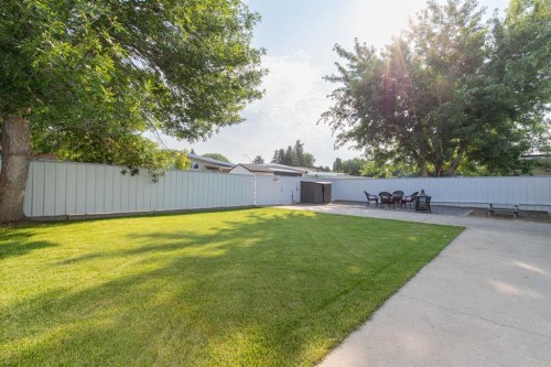 3621 Redwood Road South, Lethbridge, AB - Outdoor