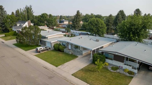 3621 Redwood Road South, Lethbridge, AB - Outdoor