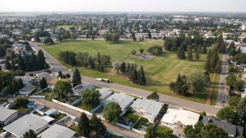 3621 Redwood Road South, Lethbridge, AB - Outdoor With View