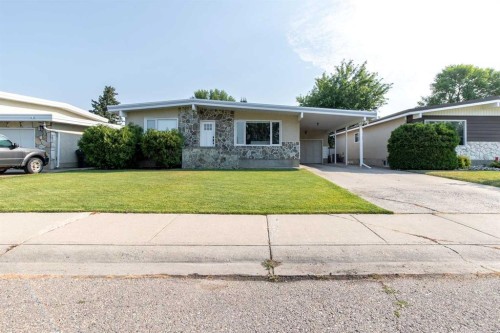 3621 Redwood Road South, Lethbridge, AB - Outdoor