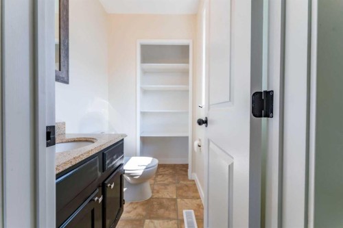 755 East Avenue, Pincher Creek, AB - Indoor Photo Showing Bathroom