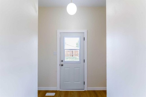 755 East Avenue, Pincher Creek, AB - Indoor Photo Showing Other Room