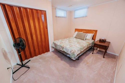 2305 7 Avenue North, Lethbridge, AB - Indoor Photo Showing Bedroom