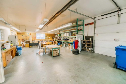 2305 7 Avenue North, Lethbridge, AB - Indoor Photo Showing Garage