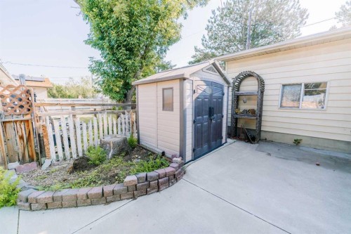 2305 7 Avenue North, Lethbridge, AB - Outdoor With Exterior