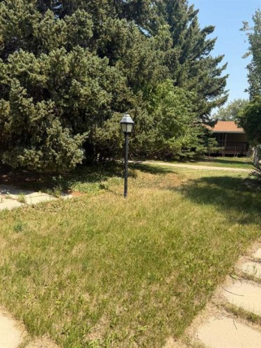 1317 Huron Place South, Lethbridge, AB 
