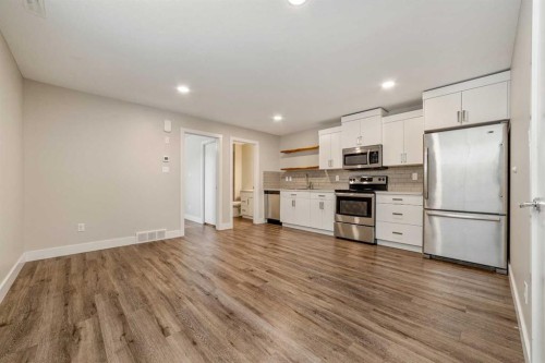 824 Coalbrook Close West, Lethbridge, AB 