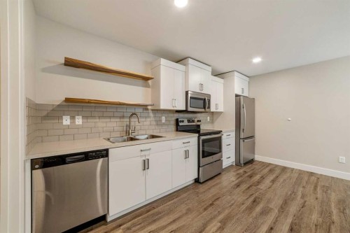 824 Coalbrook Close West, Lethbridge, AB 