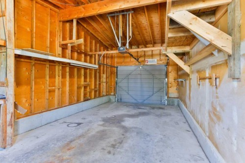 309 Normandy Road South, Lethbridge, AB - Indoor