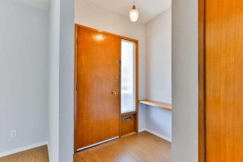 309 Normandy Road South, Lethbridge, AB - Indoor Photo Showing Other Room