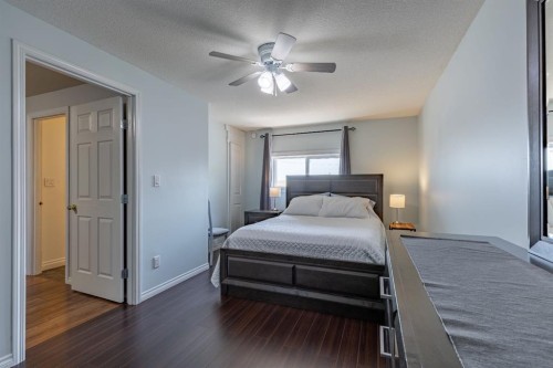 204004 Twp Rd 6-4, Raymond, AB - Indoor Photo Showing Bedroom
