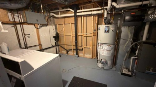 1906 14 Avenue South, Lethbridge, AB - Indoor Photo Showing Basement