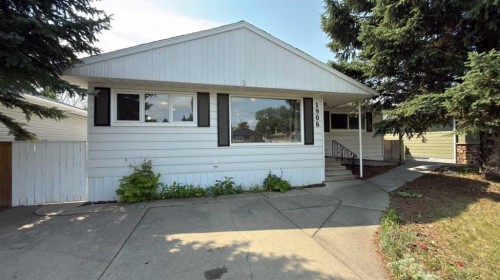 1906 14 Avenue South, Lethbridge, AB - Outdoor