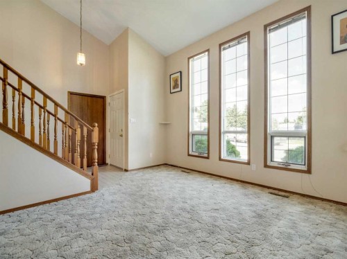 122 Spruce Drive, Coalhurst, AB - Indoor Photo Showing Other Room