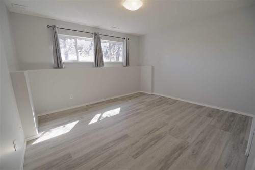 156 Jerry Potts Boulevard West, Lethbridge, AB - Indoor Photo Showing Other Room