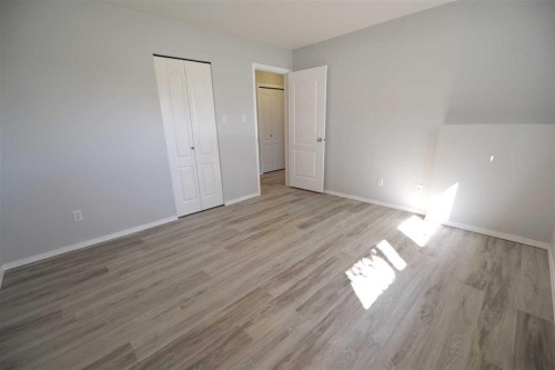 156 Jerry Potts Boulevard West, Lethbridge, AB - Indoor Photo Showing Other Room