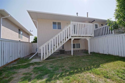 156 Jerry Potts Boulevard West, Lethbridge, AB - Outdoor
