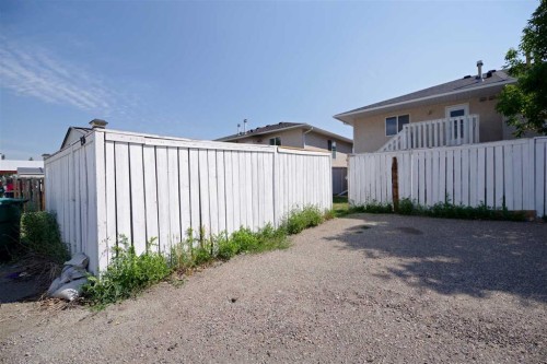 156 Jerry Potts Boulevard West, Lethbridge, AB - Outdoor