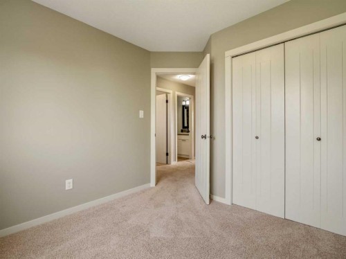 120 Mt Sundial Court West, Lethbridge, AB - Indoor