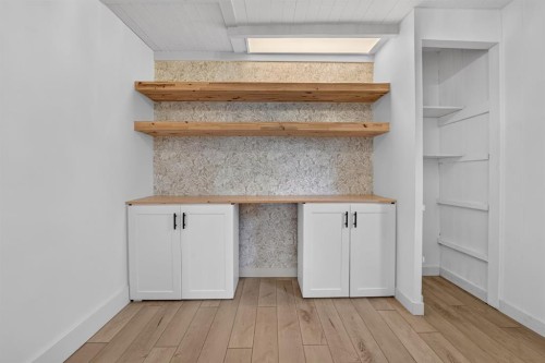 233 4 Street, Stirling, AB - Indoor