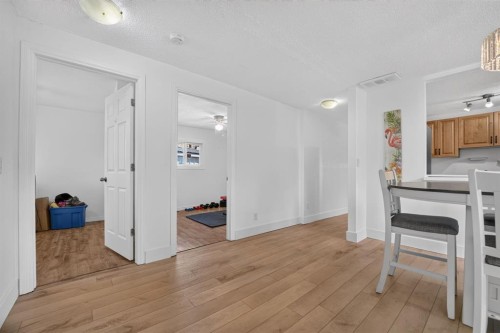 233 4 Street, Stirling, AB - Indoor