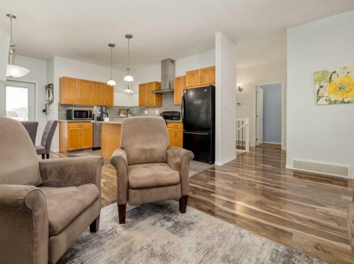 695 Parkside Drive, Coaldale, AB - Indoor