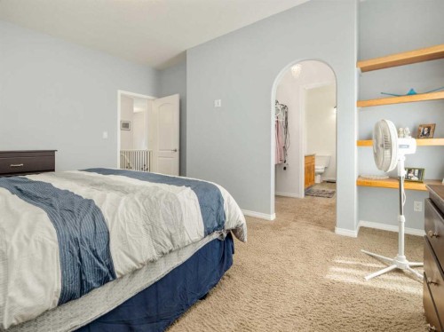 695 Parkside Drive, Coaldale, AB - Indoor Photo Showing Bedroom