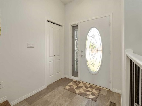 695 Parkside Drive, Coaldale, AB - Indoor Photo Showing Other Room