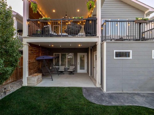 696 Sixmile Crescent South, Lethbridge, AB - Outdoor With Exterior
