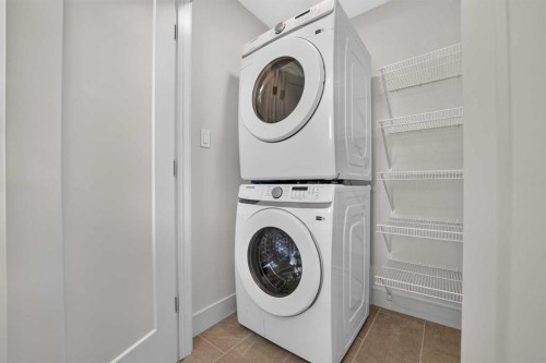 2603 16 Avenue, Coaldale, AB - Indoor Photo Showing Laundry Room