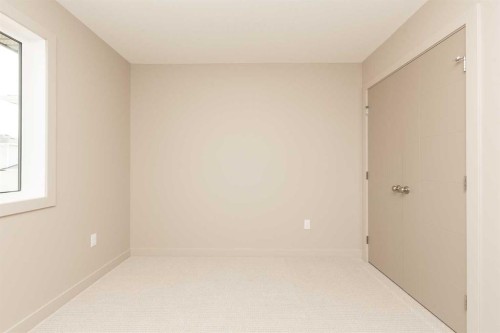 757 Riverhills Landing West, Lethbridge, AB - Indoor Photo Showing Other Room